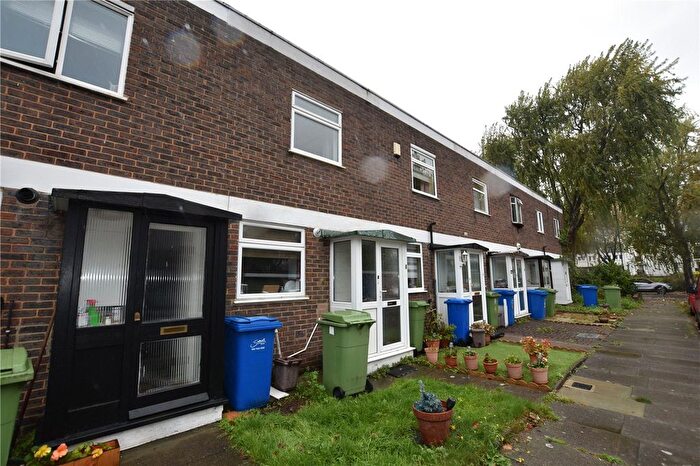 2 Bedroom Terraced House To Rent In Waterside Close, London, SE16
