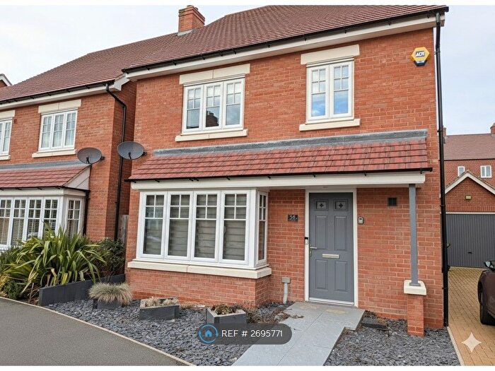 4 Bedroom Detached House To Rent In Chislehurst Place, Great Denham, Bedford, MK40