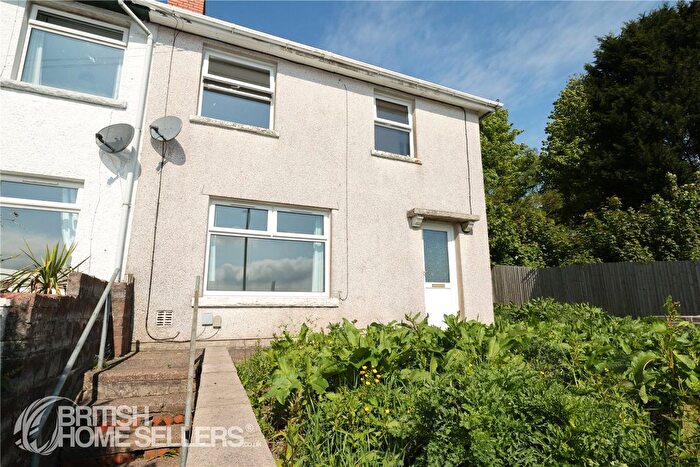 3 Bedroom End Terrace House For Sale In Bryngolau Terrace, Pontllanfraith, Blackwood, Caerphilly, NP12