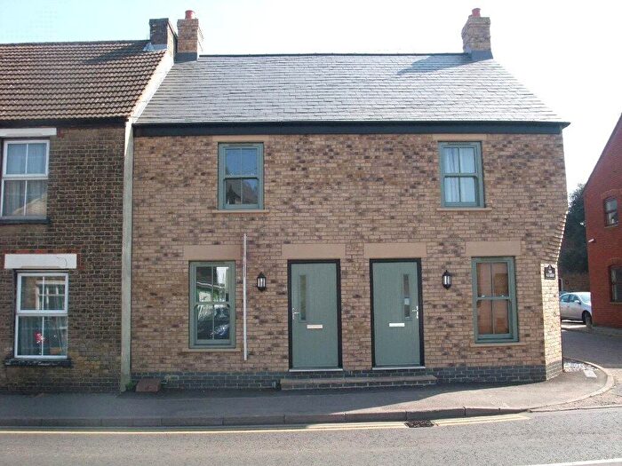 2 Bedroom Terraced House For Sale In Church Street, St. Neots, PE19