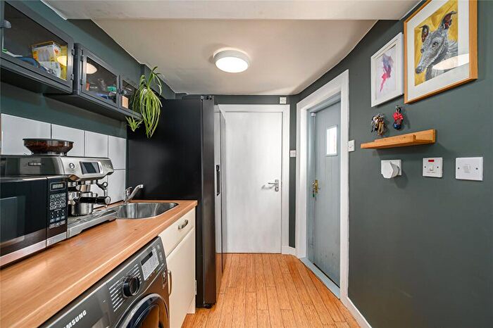 3 Bedroom Terraced House For Sale In Inchview Terrace, Edinburgh, Midlothian, EH7