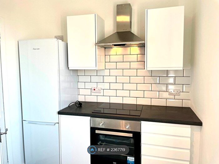 2 Bedroom Flat To Rent In Knockie Road, Turriff, AB53