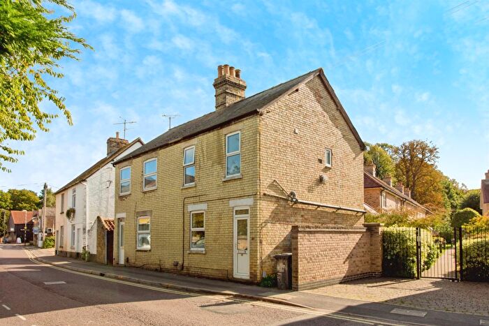 2 Bedroom Semi-Detached House For Sale In Woollards Lane, Great Shelford, Cambridge, CB22