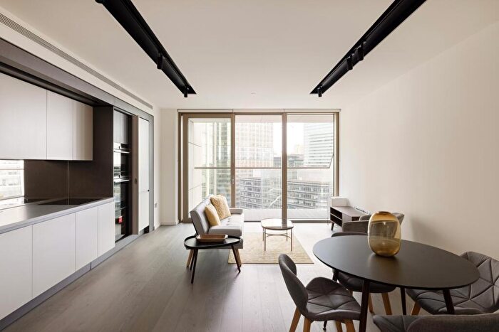 1 Bedroom Apartment For Sale In One Park Drive, E14