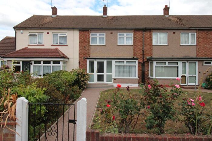2 Bedroom Terraced House For Sale In Blyth Walk, Upminster, Essex, RM14