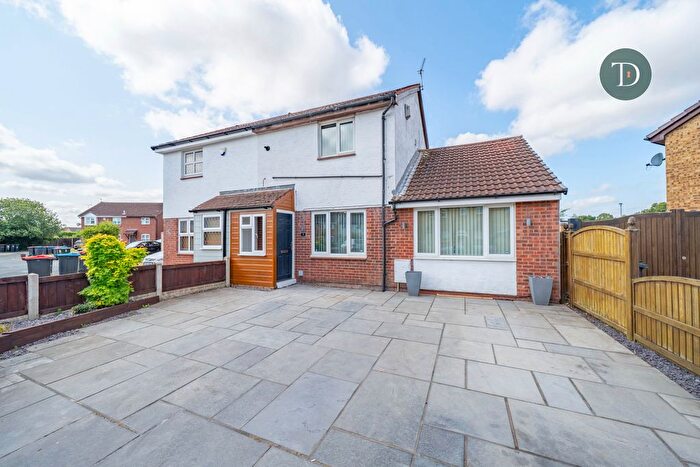 3 Bedroom Semi Detached House For Sale In Apple Tree Grove, Great Sutton, Ellesmere Port, CH66