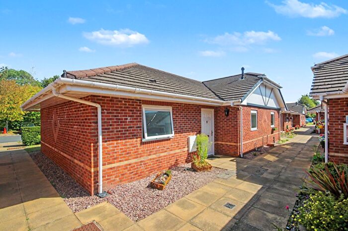 2 Bedroom Semi-Detached Bungalow For Sale In Stratton Drive, St. Helens, WA9