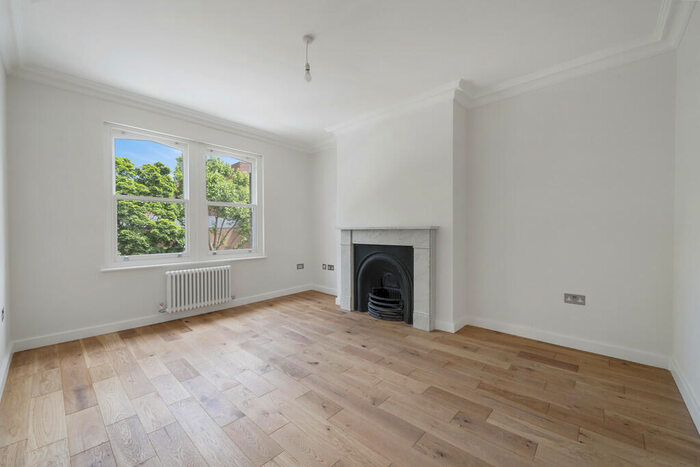 2 Bedroom Flat For Sale In Crouch Hill, N4