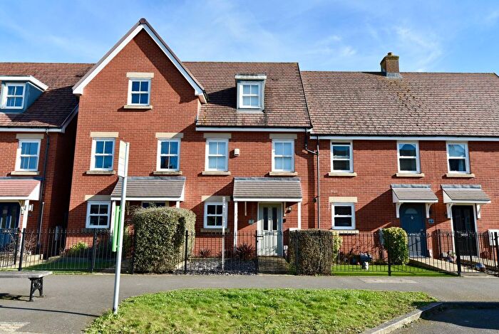 3 Bedroom Town House For Sale In Venus Avenue, Biggleswade, SG18