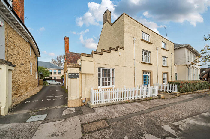 2 Bedroom Apartment For Sale In The Elms, Gloucester Street, Faringdon, Oxfordshire, SN7