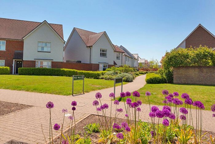 5 Bedroom Detached House For Sale In Pixie Walk, Kings Hill, ME19