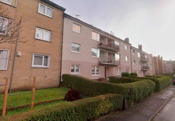 2 Bedroom Flat To Rent In Lochlea Road, Newlands, Glasgow, G43
