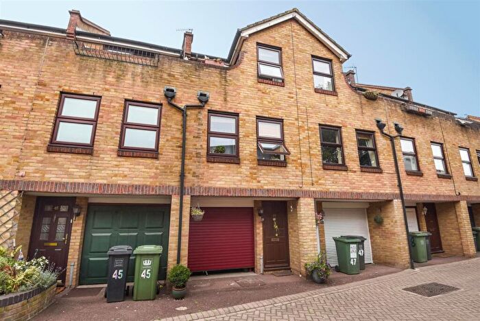 1 Bedroom Terraced House To Rent In Greenland Mews, Deptford, SE8