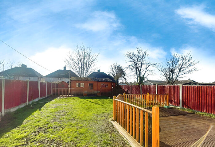 5 Bedroom End Of Terrace House To Rent In Stephenson Avenue, Tilbury, Essex, RM18