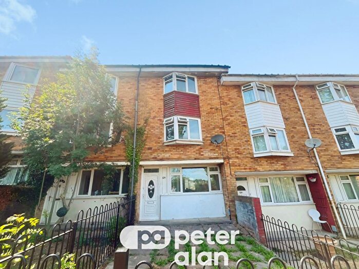 3 Bedroom Property To Rent In Roundwood, Cardiff, CF23