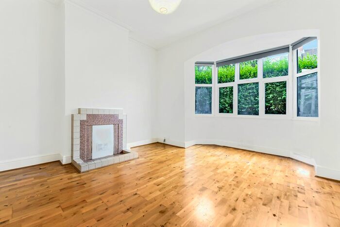 2 Bedroom Maisonette To Rent In Tranmere Road, London, SW18