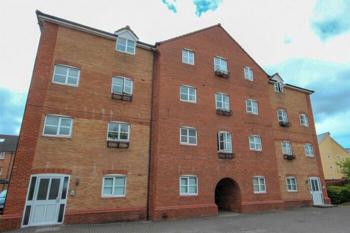 2 Bedroom Apartment To Rent In Snowberry Close, Bradley Stoke, Bristol, BS32