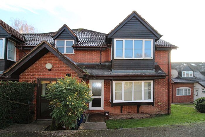 Studio To Rent In Snowdon Drive, Hendon, NW9