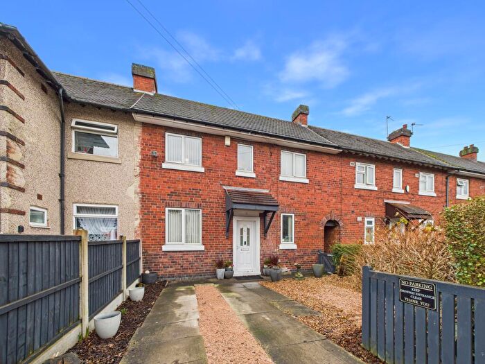 3 Bedroom Terraced House For Sale In Sinfin Lane, Sinfin, DE24