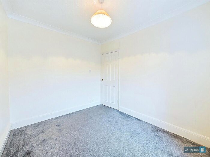 2 Bedroom Terraced House For Sale In Grove Avenue, Doncaster, South Yorkshire, DN5