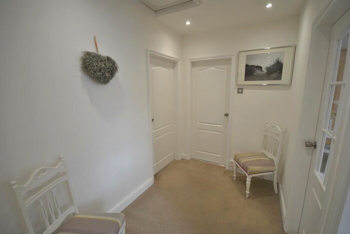 2 Bedroom Detached Bungalow For Sale In Edgehill Road, DN2