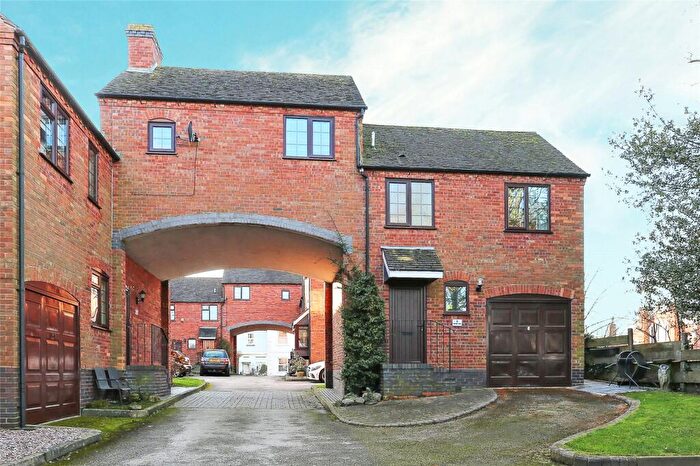 2 Bedroom Link Detached House For Sale In Fairview Mews, Parkfield Road, Coleshill, Birmingham, B46
