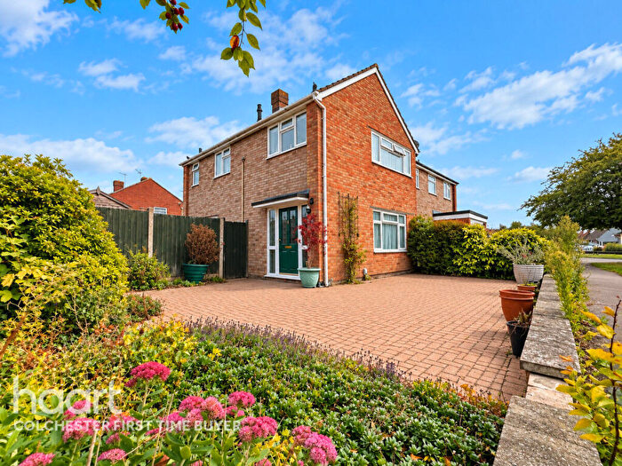 3 Bedroom Semi-Detached House For Sale In Templewood Road, Colchester, CO4