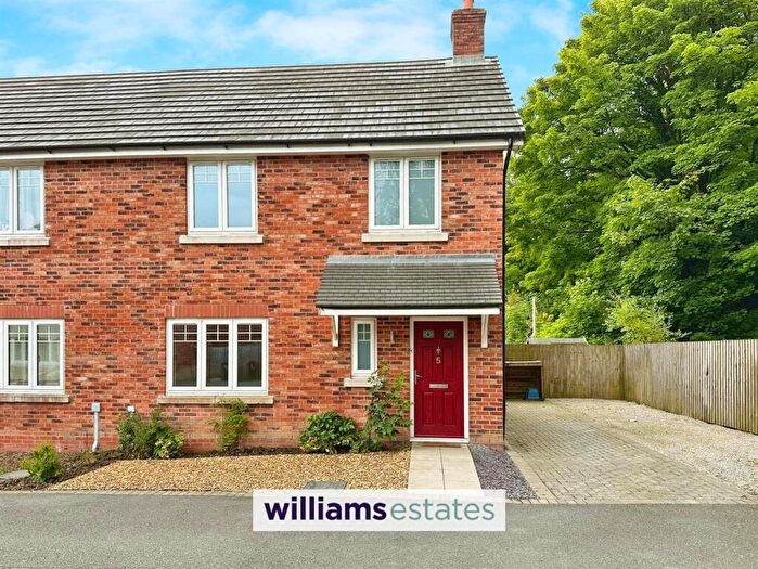 3 Bedroom House For Sale In Lime Kiln Court, Gwernymynydd, CH7