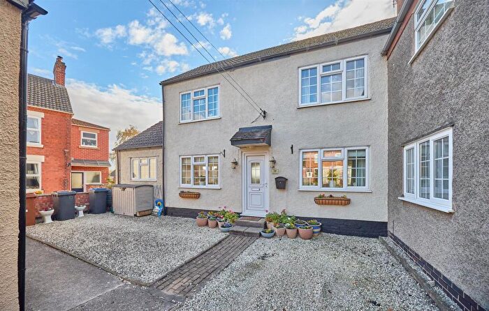 2 Bedroom Cottage For Sale In Newbold Road, Barlestone, Nuneaton, CV13