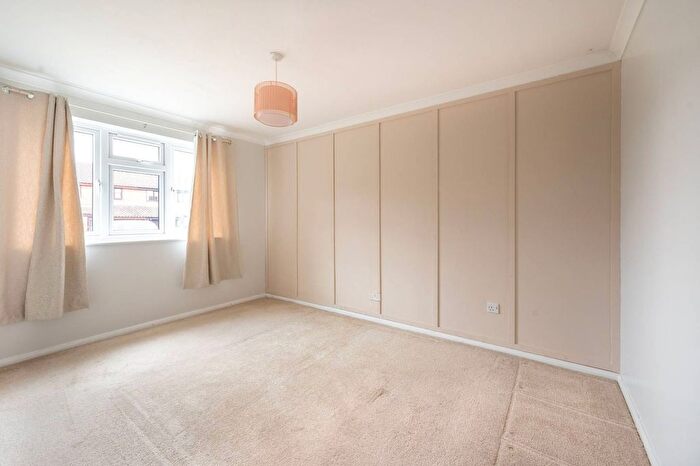2 Bedroom Flat For Sale In Godwin Close, Epping Forest, London, E4