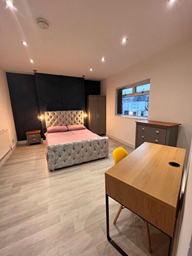 4 Bedroom Terraced House To Rent In Brynmill Avenue, Swansea, SA2