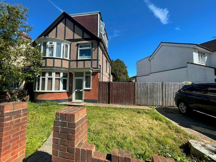 2 Bedroom Maisonette To Rent In Hollycroft Avenue, Wembley, HA9