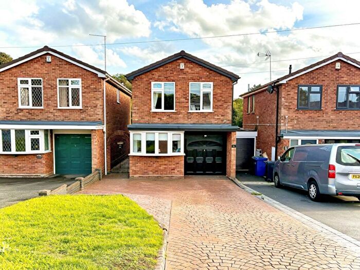 3 Bedroom Detached House For Sale In Gorge Road, Sedgley, DY3