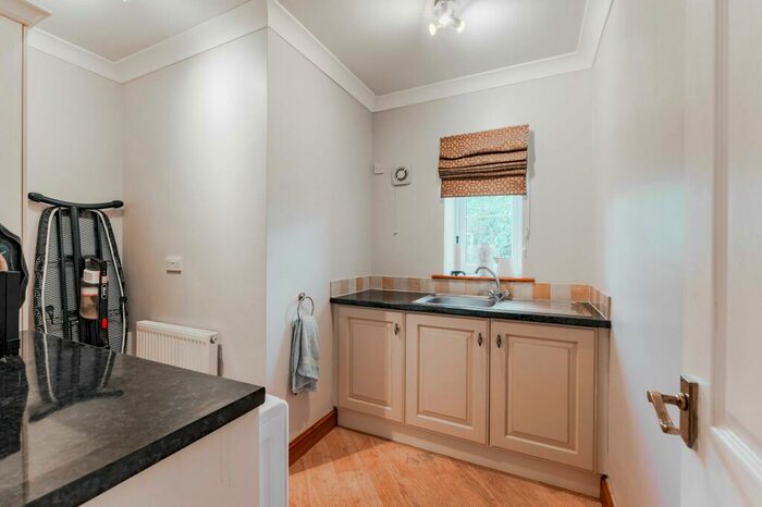 5 Bedroom Detached House For Sale In High Oak Lane, Wicklewood, NR18