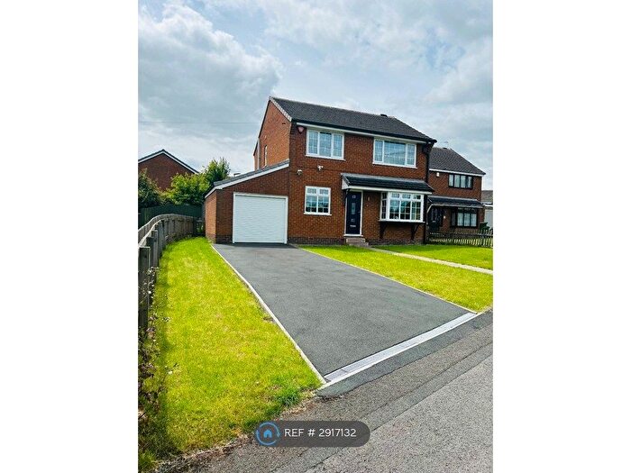 3 Bedroom Detached House To Rent In Park Lea, Huddersfield, HD2