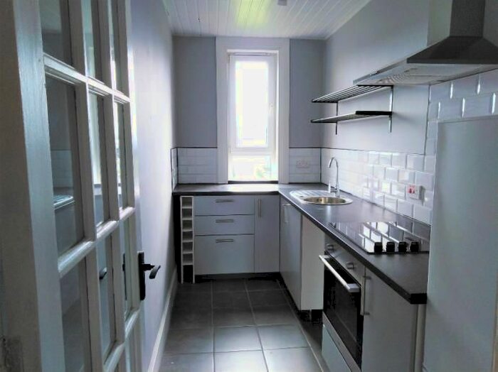 2 Bedroom Flat To Rent In Station Road, Roslin EH25