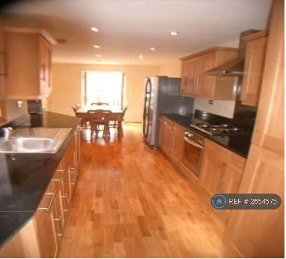 7 Bedroom Terraced House To Rent In Shortridge Terrace, Newcastle Upon Tyne, NE2