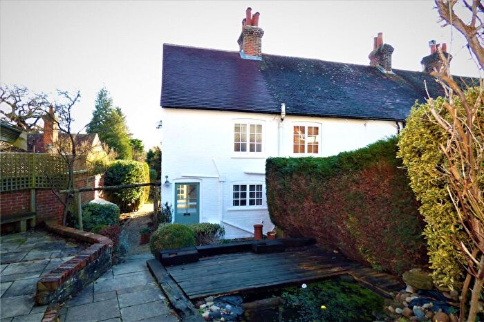 2 Bedroom End Of Terrace House To Rent In Wire Cut, Frensham, Farnham, Surrey, GU10