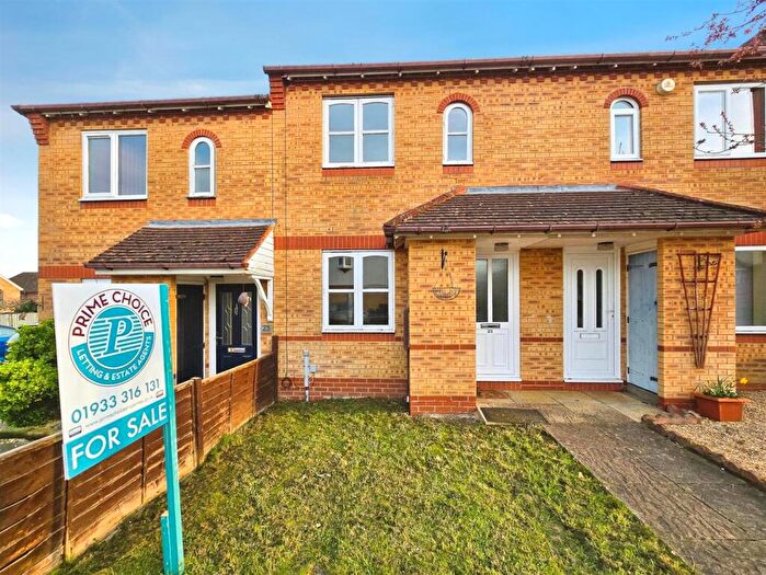 2 Bedroom Semi Detached House For Sale In Lavender Way, Rushden, NN10