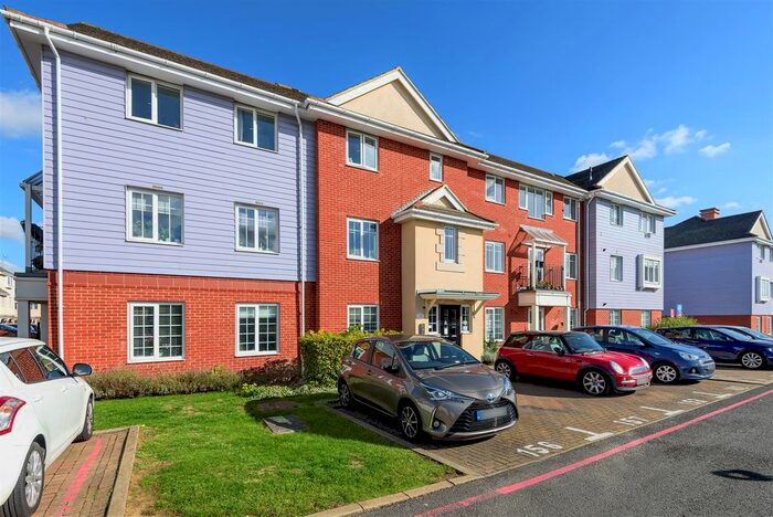1 Bedroom Flat For Sale In Adstock Court, Ruislip, HA4