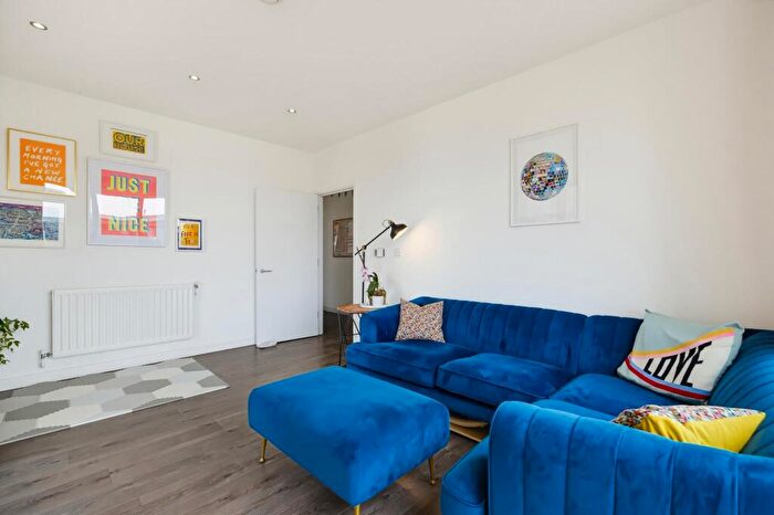 3 Bedroom Apartment For Sale In Boyd Building, Royal Albert Wharf, E16
