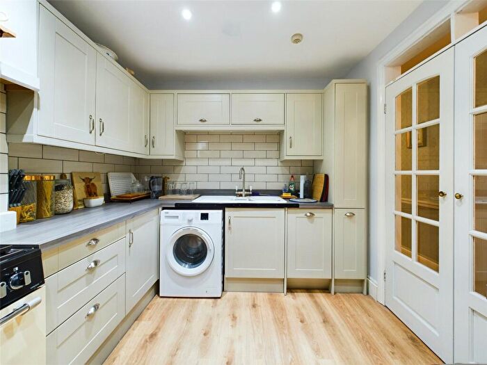2 Bedroom Apartment For Sale In South Road, Weston-super-Mare, North Somerset, BS23