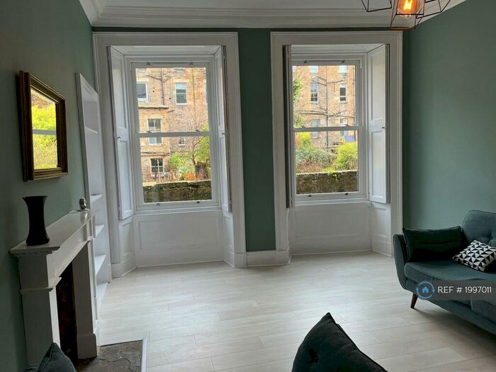 3 Bedroom Flat To Rent In Summerhall Square, Edinburgh, EH9