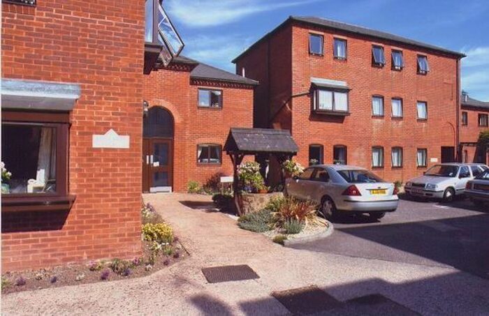2 Bedroom Flat To Rent In Bridewell Court, St Andrews Street, Tiverton EX16