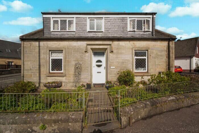 4 Bedroom Detached House For Sale In Lupin Cottage Camps Road, Carnock, Dunfermline, KY12