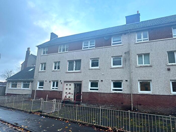 3 Bedroom Maisonette To Rent In Manse Street, Coatbridge, North Lanarkshire, ML5
