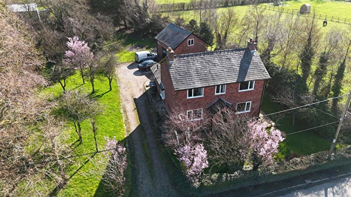 3 Bedroom Farmhouse For Sale In Shore Road, Hesketh Bank, PR4