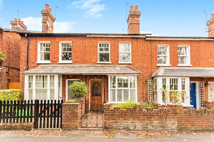 2 Bedroom Terraced House For Sale In Crown Road, Marlow, SL7