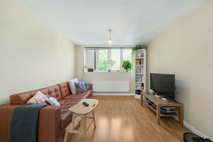 1 Bedroom Flat To Rent In Cromwell Road, London, SW9