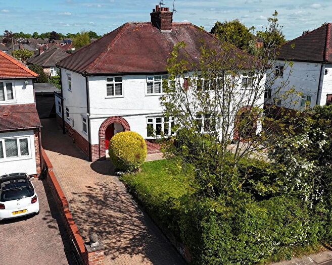 3 Bedroom Semi-Detached House For Sale In Green Lane, Great Sutton, CH66